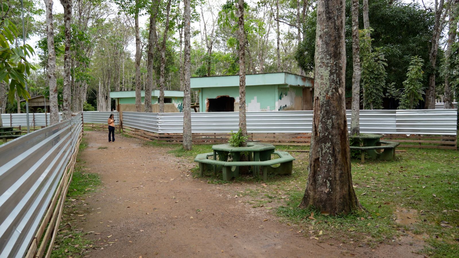 O projeto contempla a implantação de playground, espaço pet, fonte interativa e a reestruturação da área dos banheiros