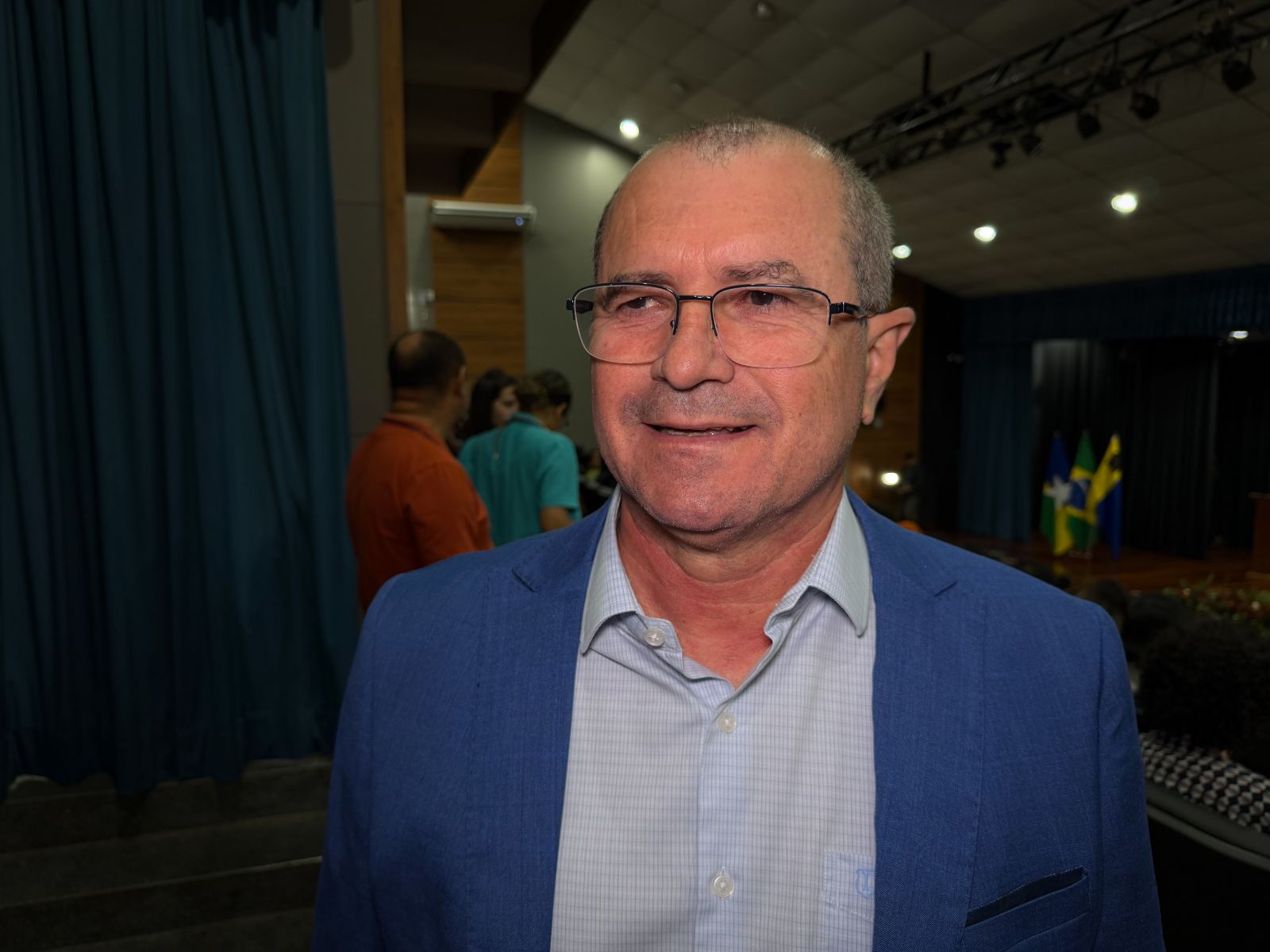 Wagner explicou que o programa segue critérios sociais para garantir o acesso ao ensino superior a quem mais precisa